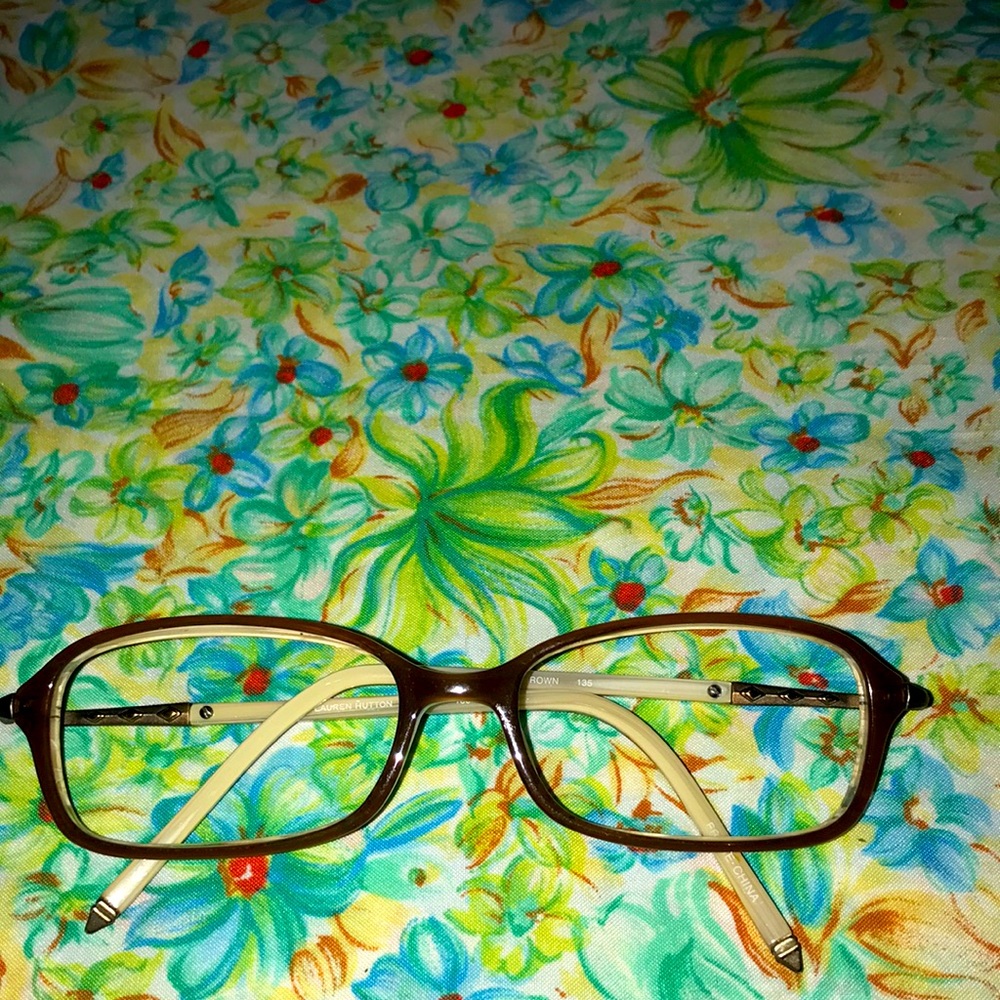 4/$10🌻🌻Brown retro Lauren Hutton frames